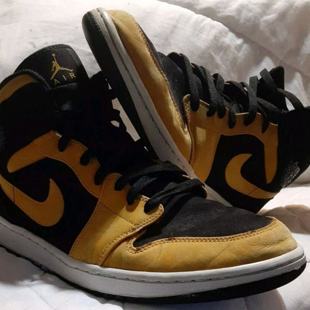 Size 12 - Air Jordan 1 Retro Mid Reverse New Love - Picture 12 of 12